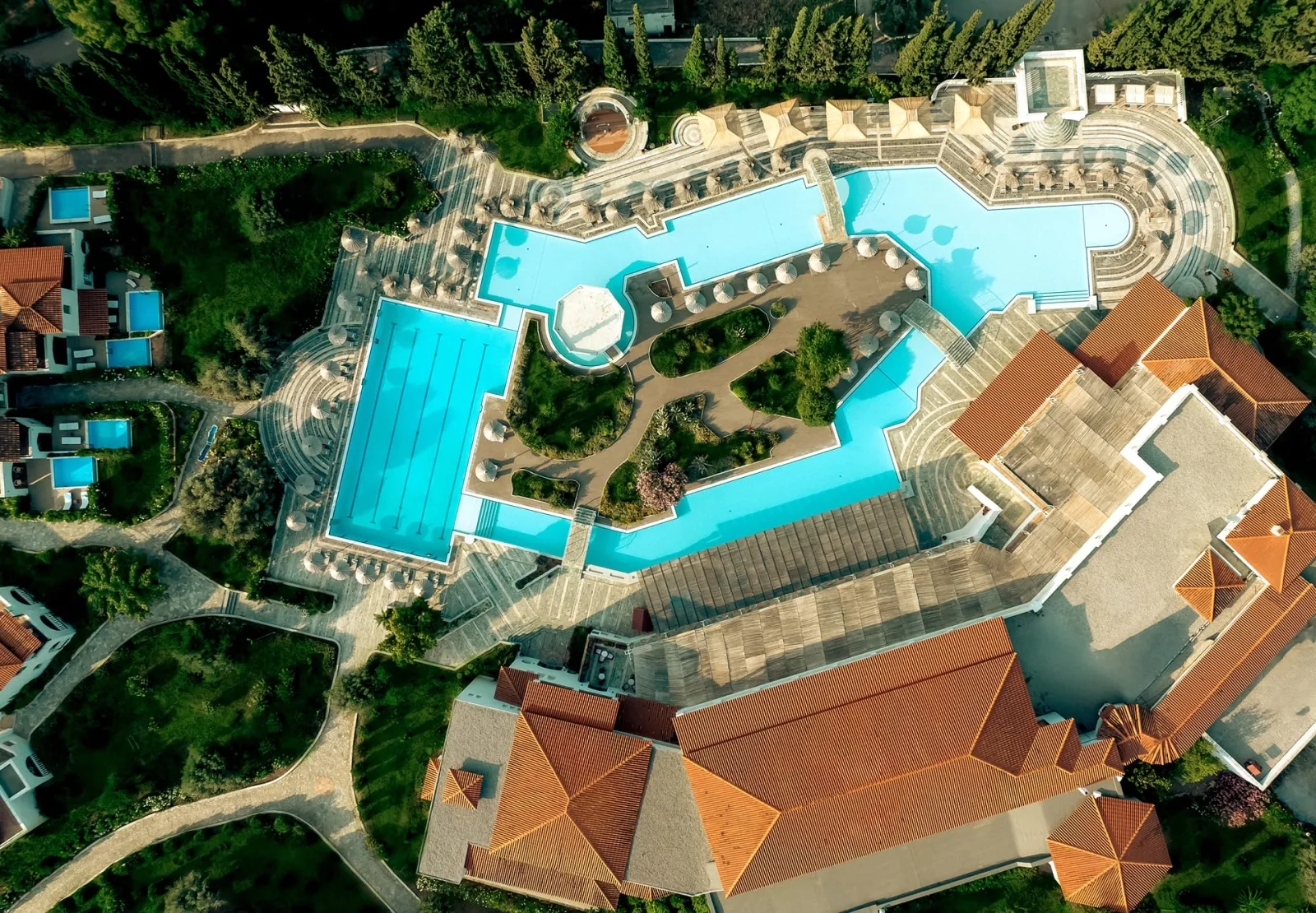 Zeus Eretria Resort