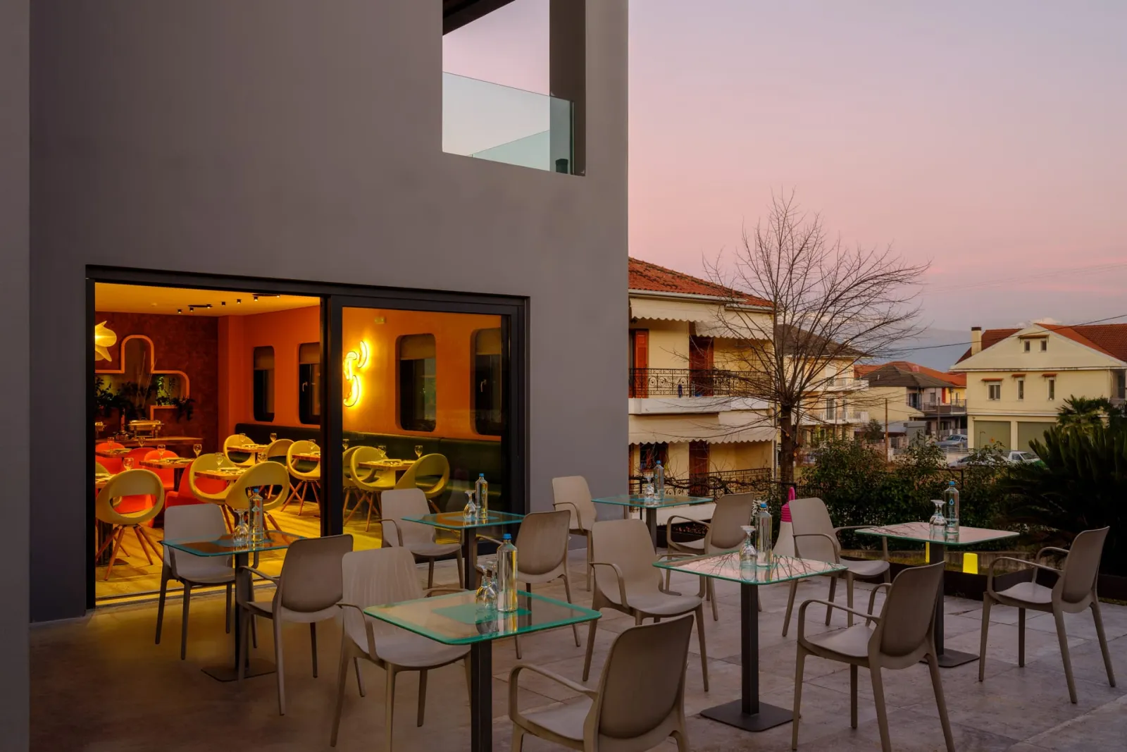 Essence Living Hotel - Restaurant