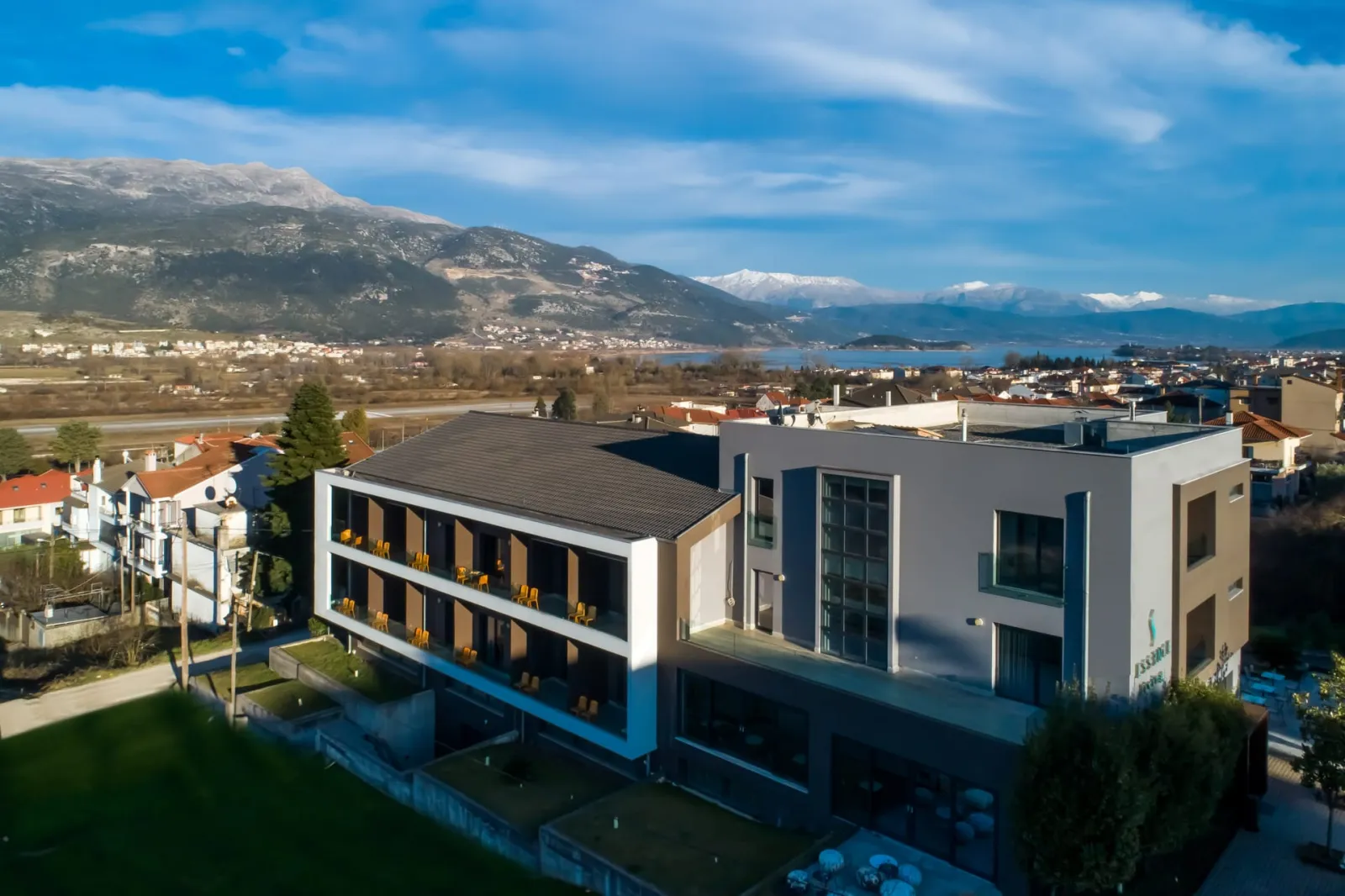 Essence Living Hotel