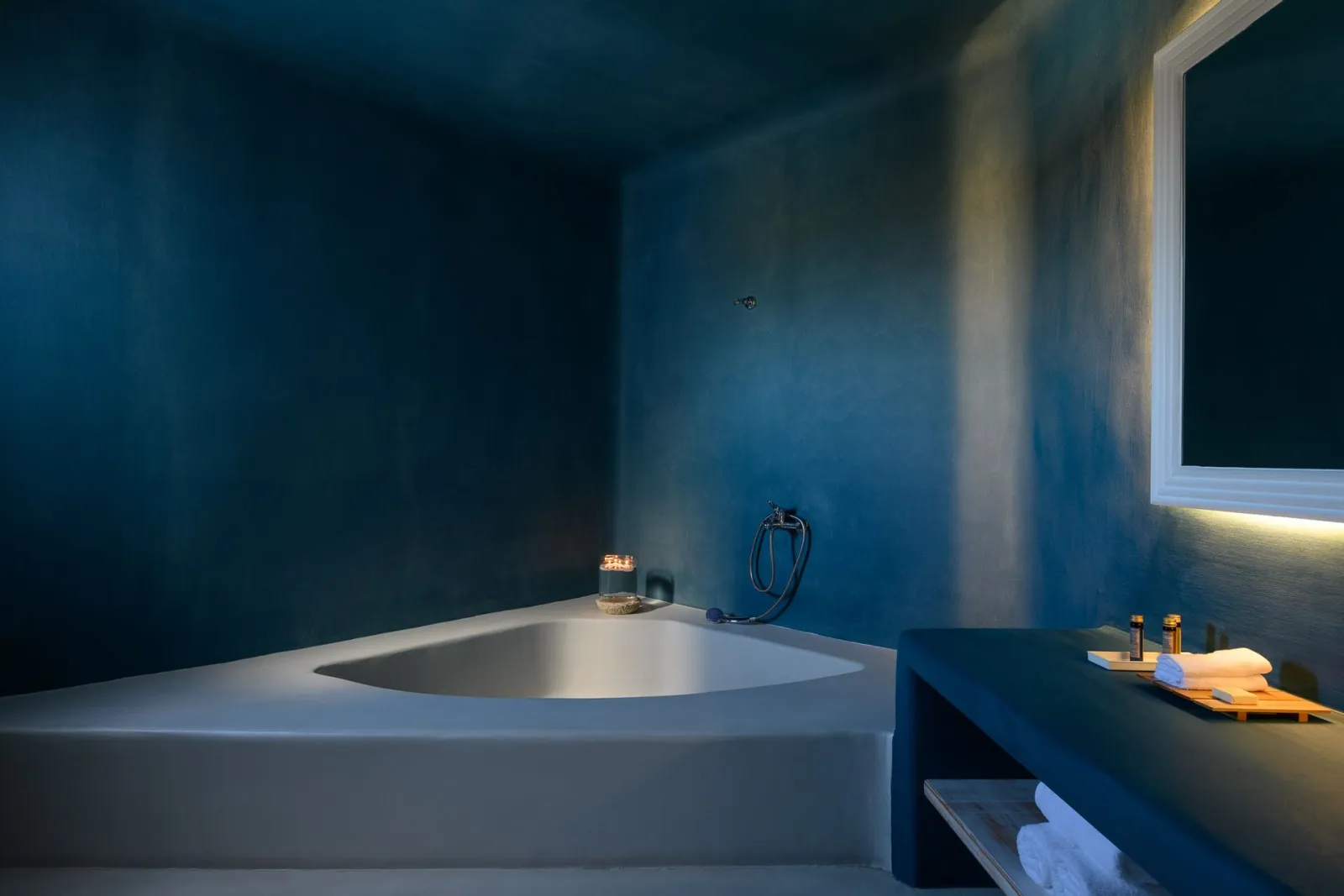 Premier 2 Bedroom Villa - Bathroom with shower