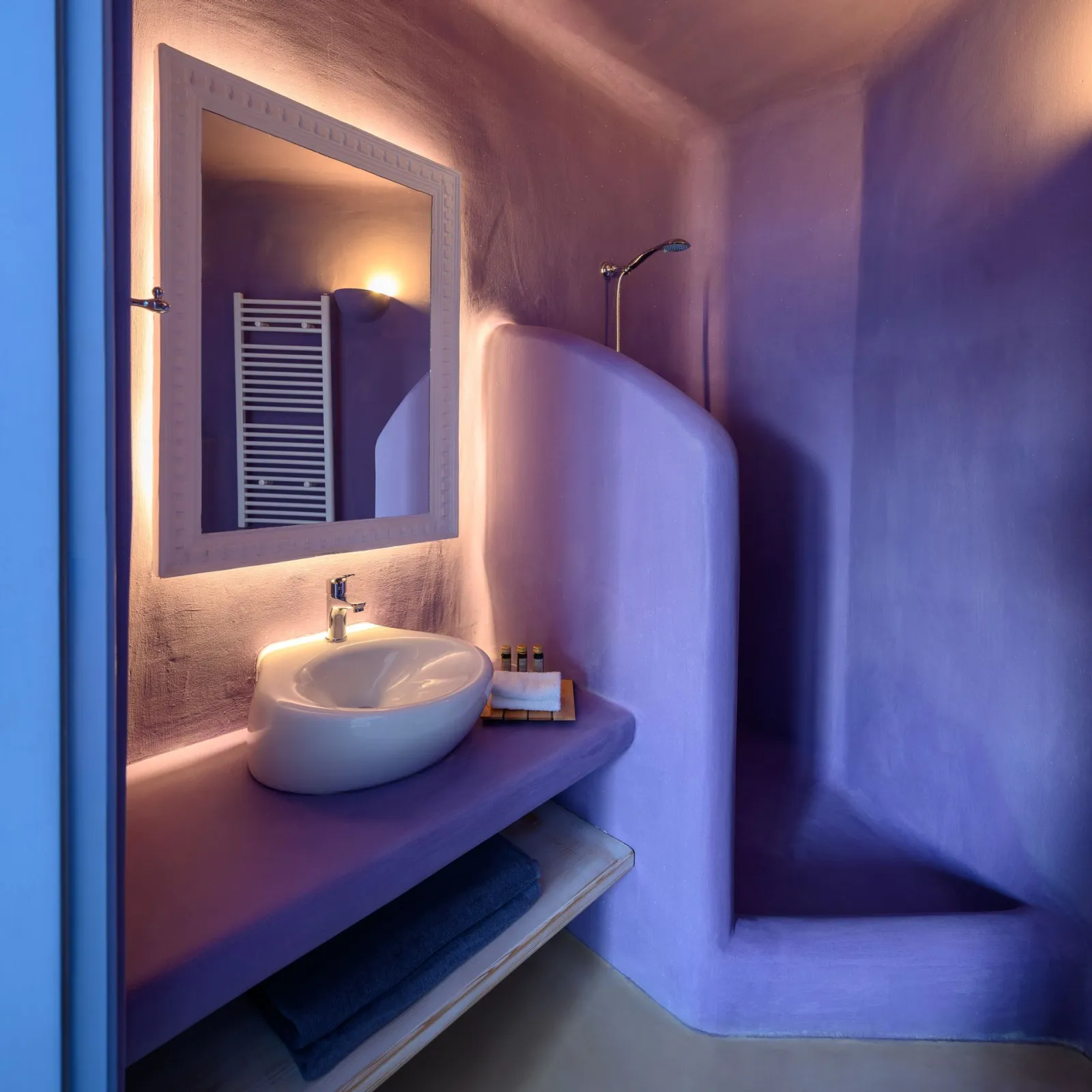 Supreme 2 Bedroom Villa - Bathroom with shower