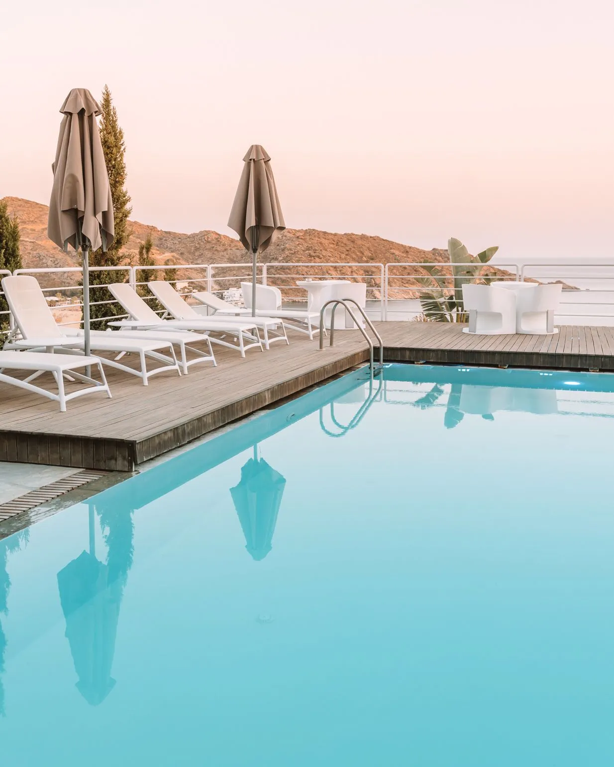 Far Out Hotel & Spa