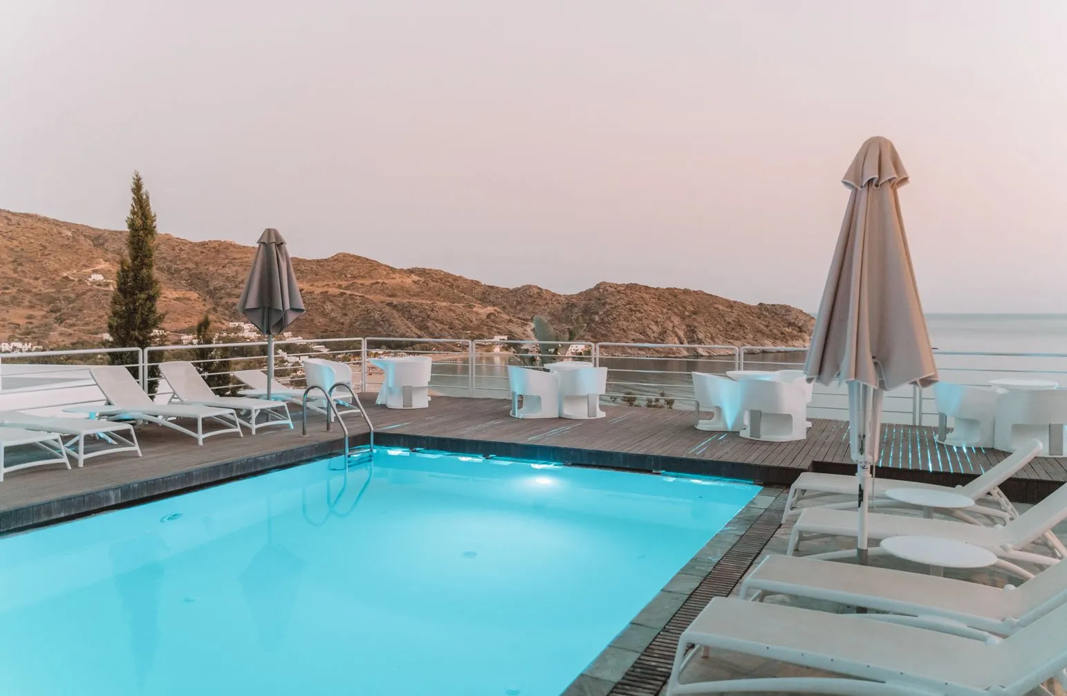 Far Out Hotel & Spa