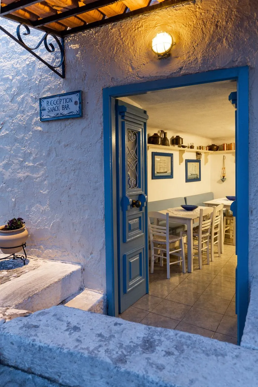 IN DOOR RESTAURANT