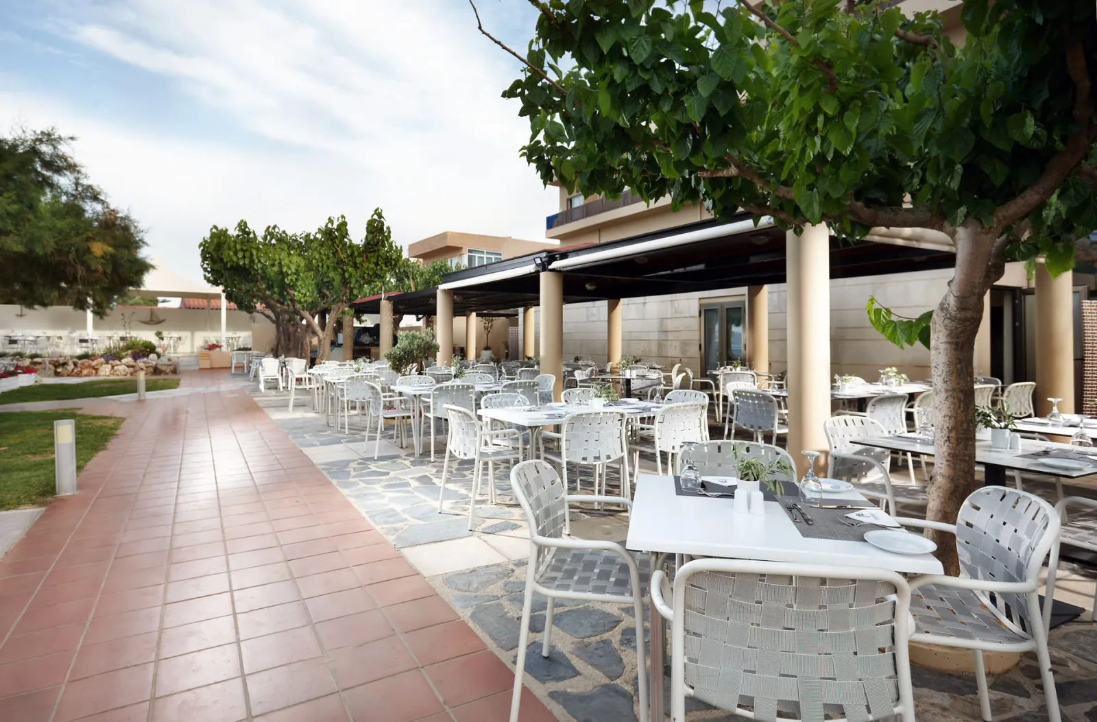 Beach Front Buffet Restaurant - Outdoors