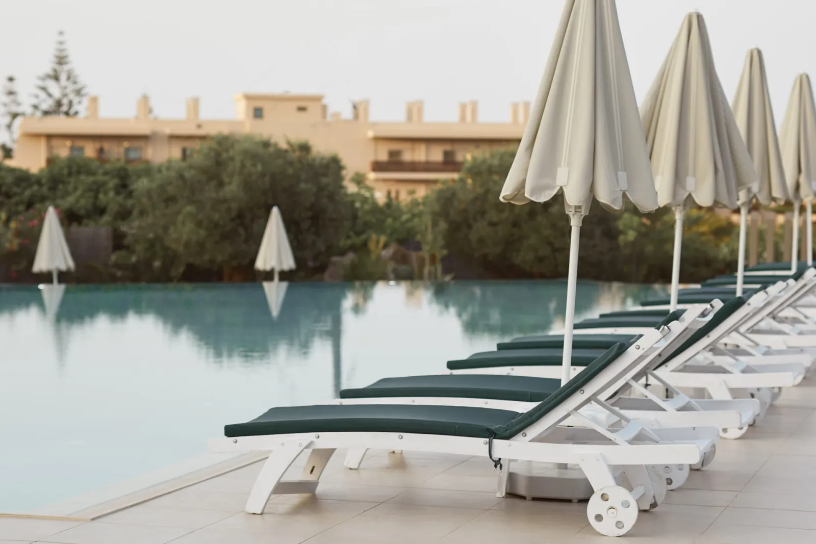 Pearl Swimmimg Pool