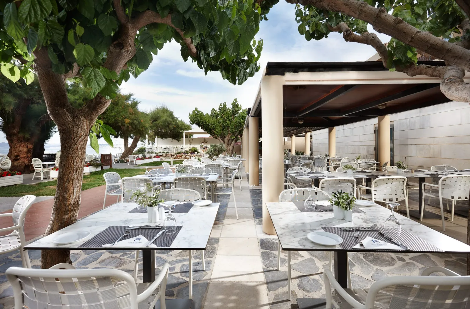 Beach Front Buffet Restaurant - Outdoors