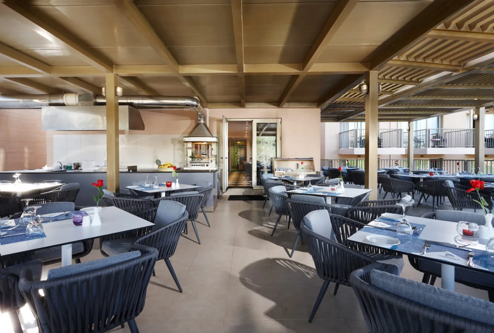 Thodorou Buffet Restaurant - Outdoors
