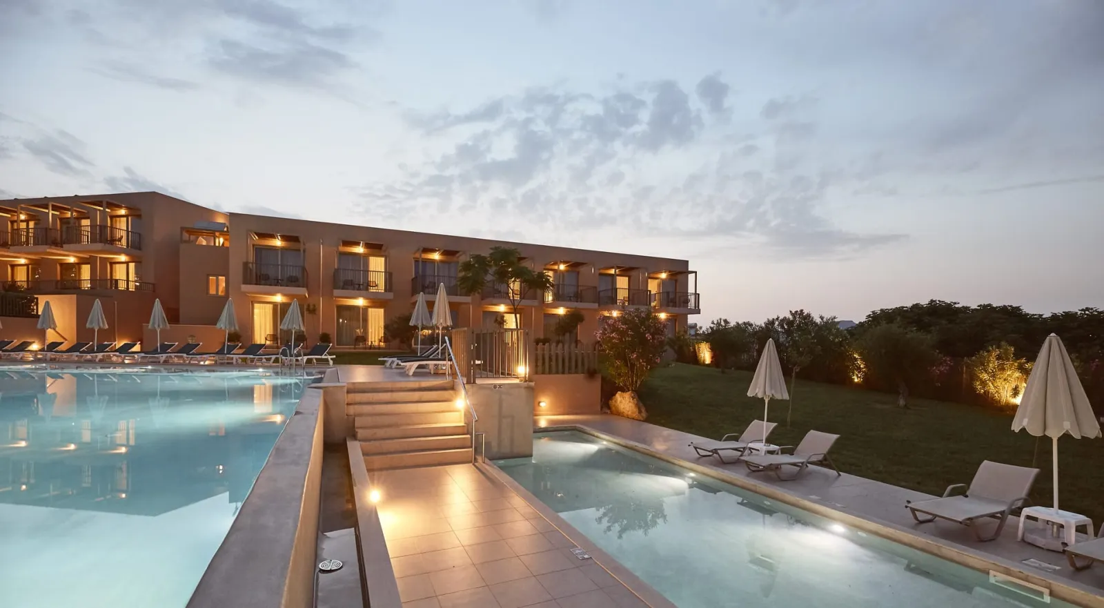 Pearl Swimmimg Pool