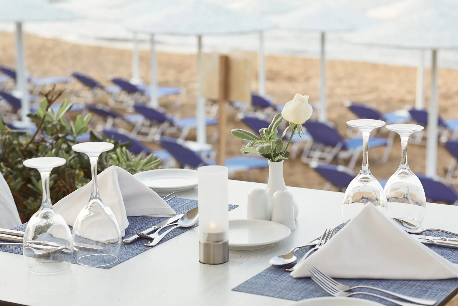 Azzurro Beach-Front A-La-Carte Restaurant