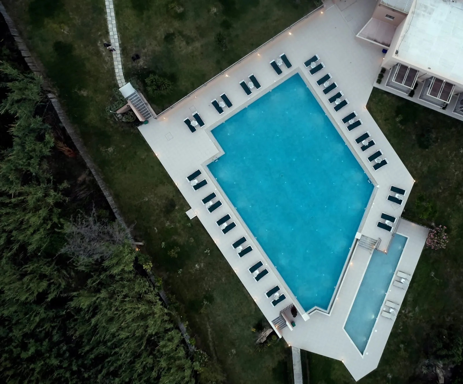 Pearl Swimmimg Pool