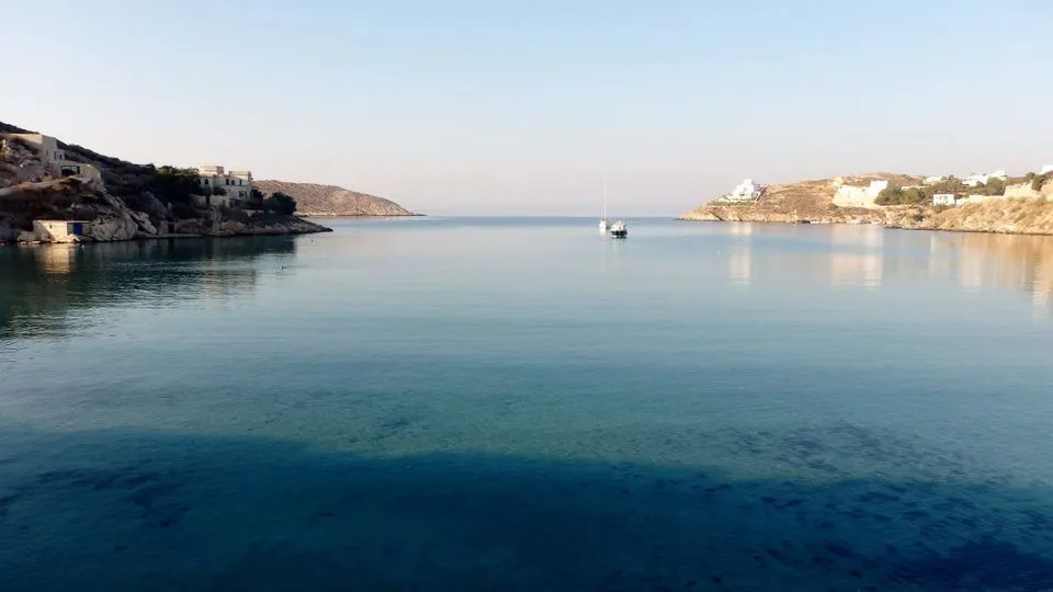 Vari bay