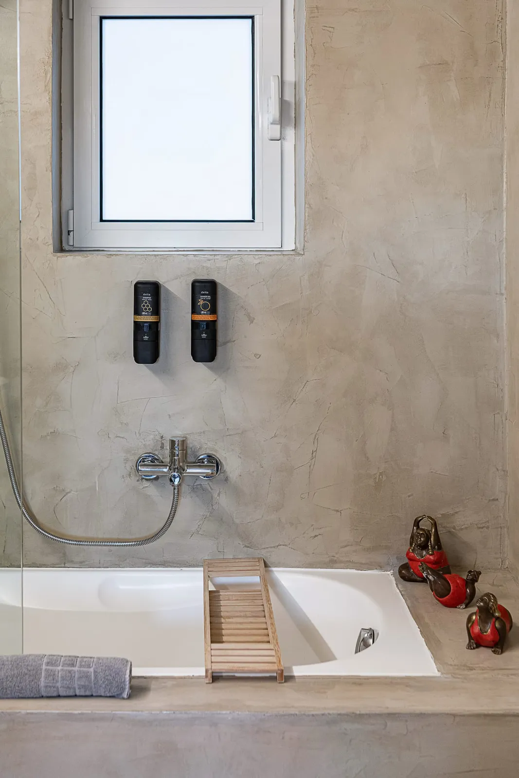 Luxury bathroom amenities