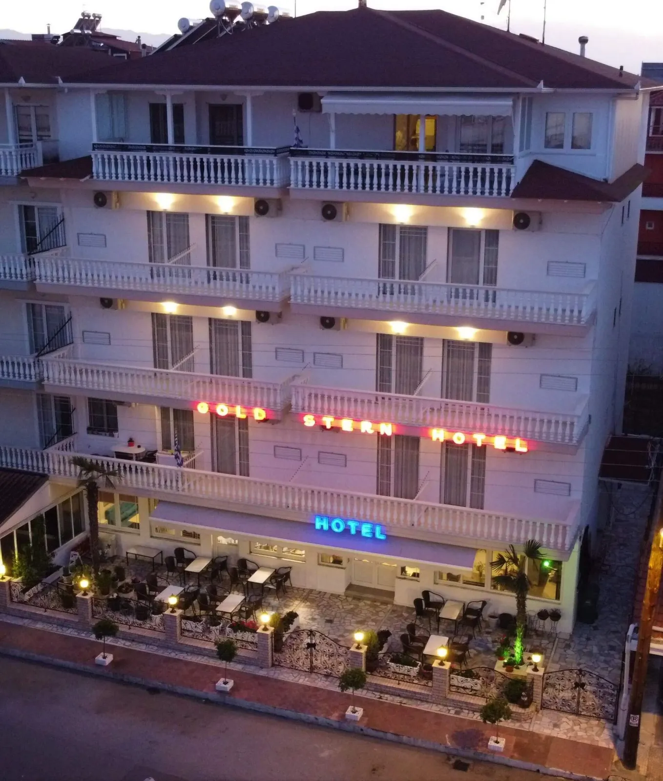 Gold Stern Hotel