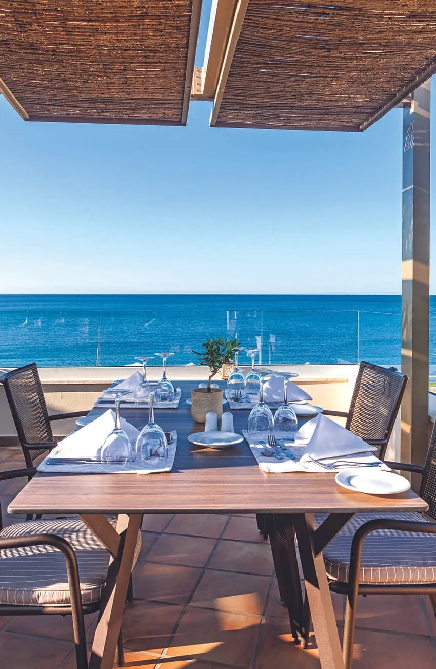 Azzurro A La Carte Restaurant