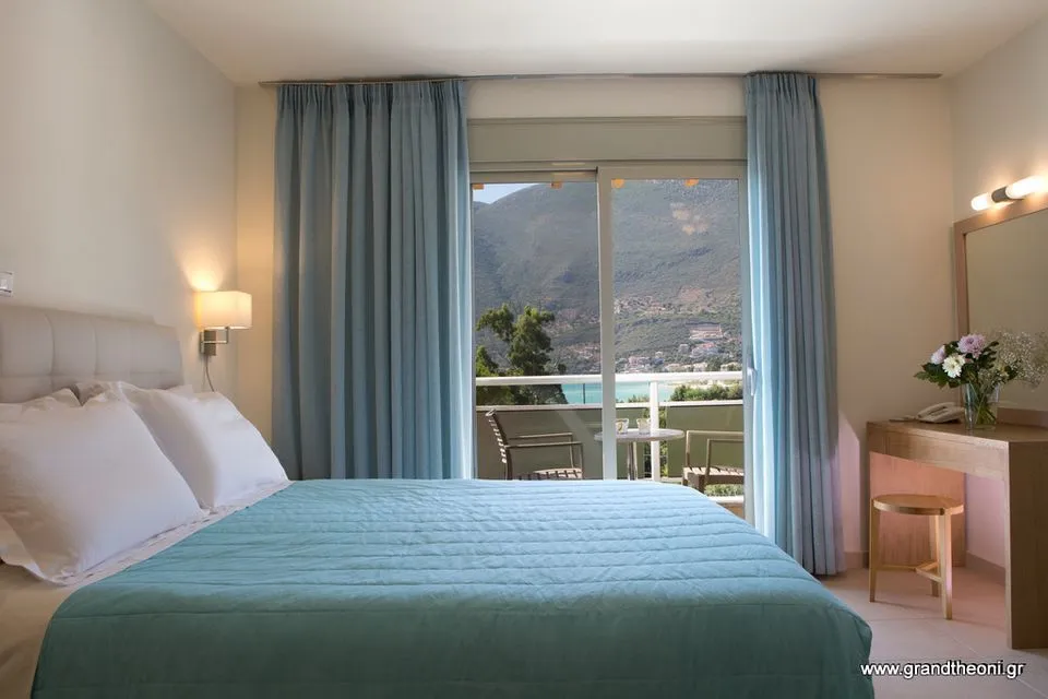 Grand TheoNi Hotel