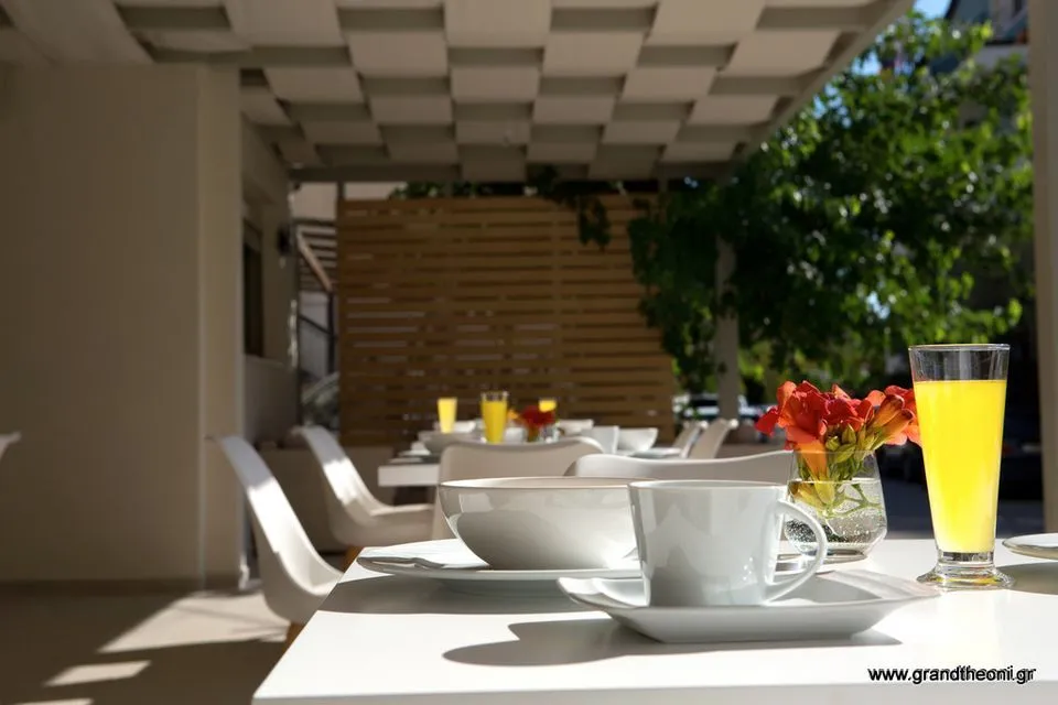 Grand TheoNi Hotel