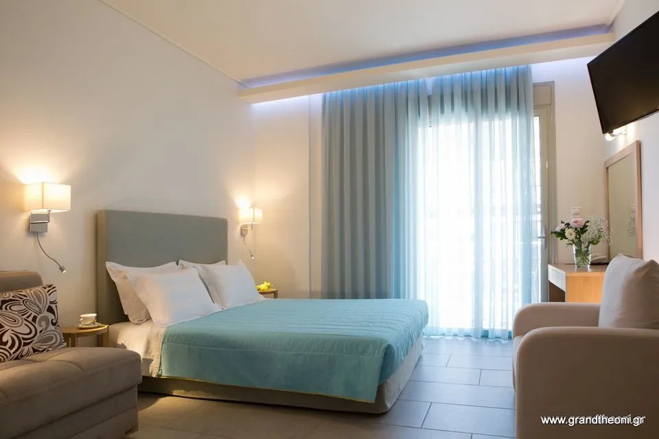 Grand TheoNi Hotel