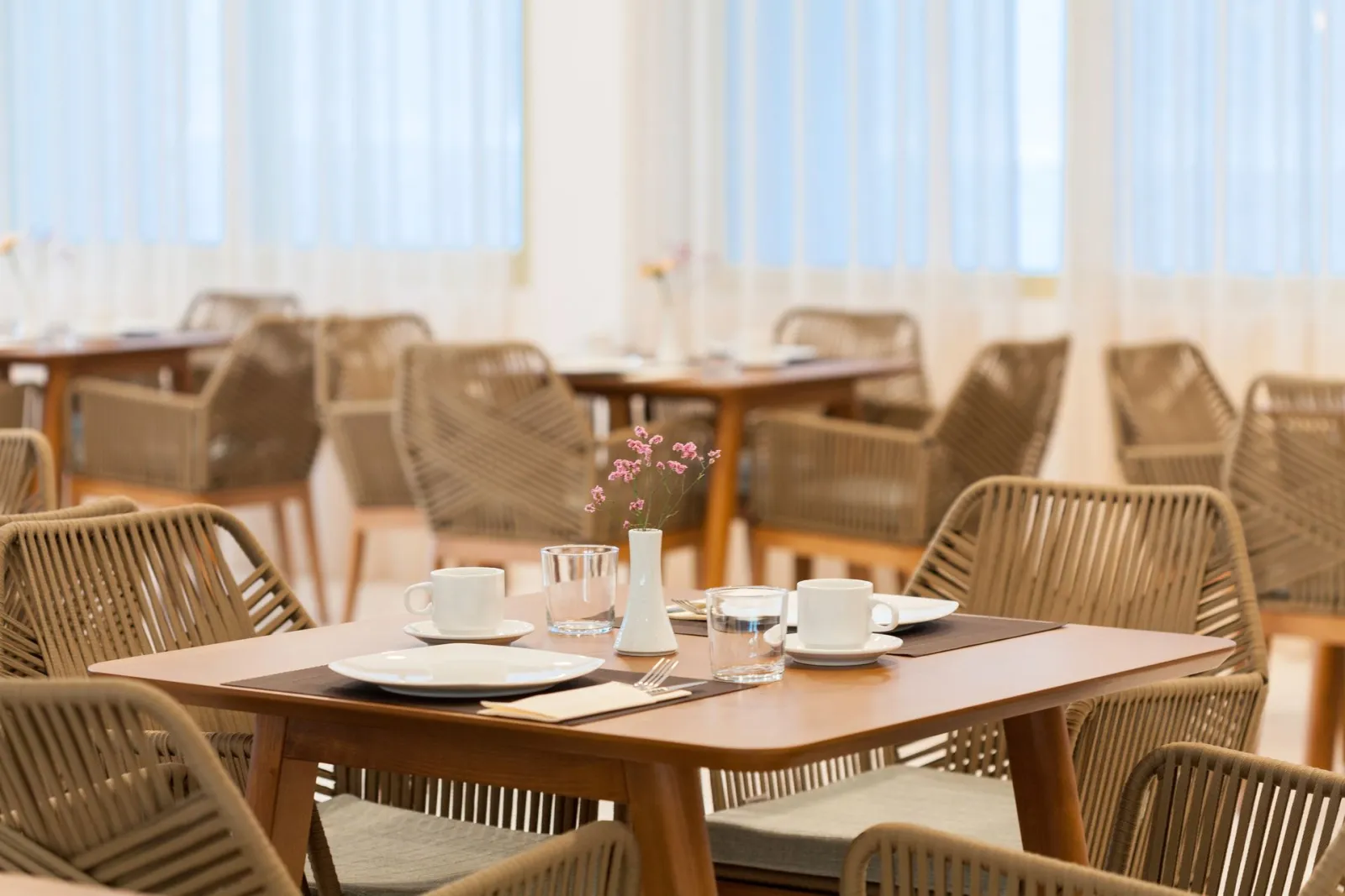 Zephyros Hotel