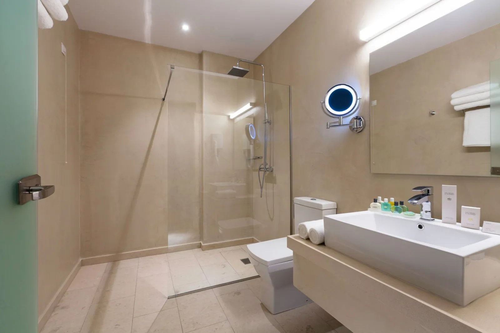 Zephyros Hotel