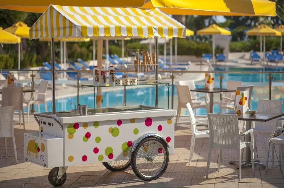 Kipriotis Hippocrates Pool - Ice cream cart