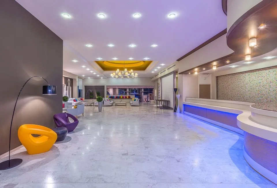 Kipriotis Hippocrates Lobby Area
