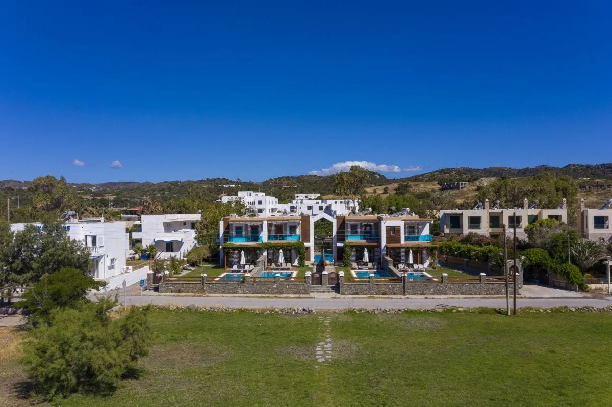Horizon Line Villas