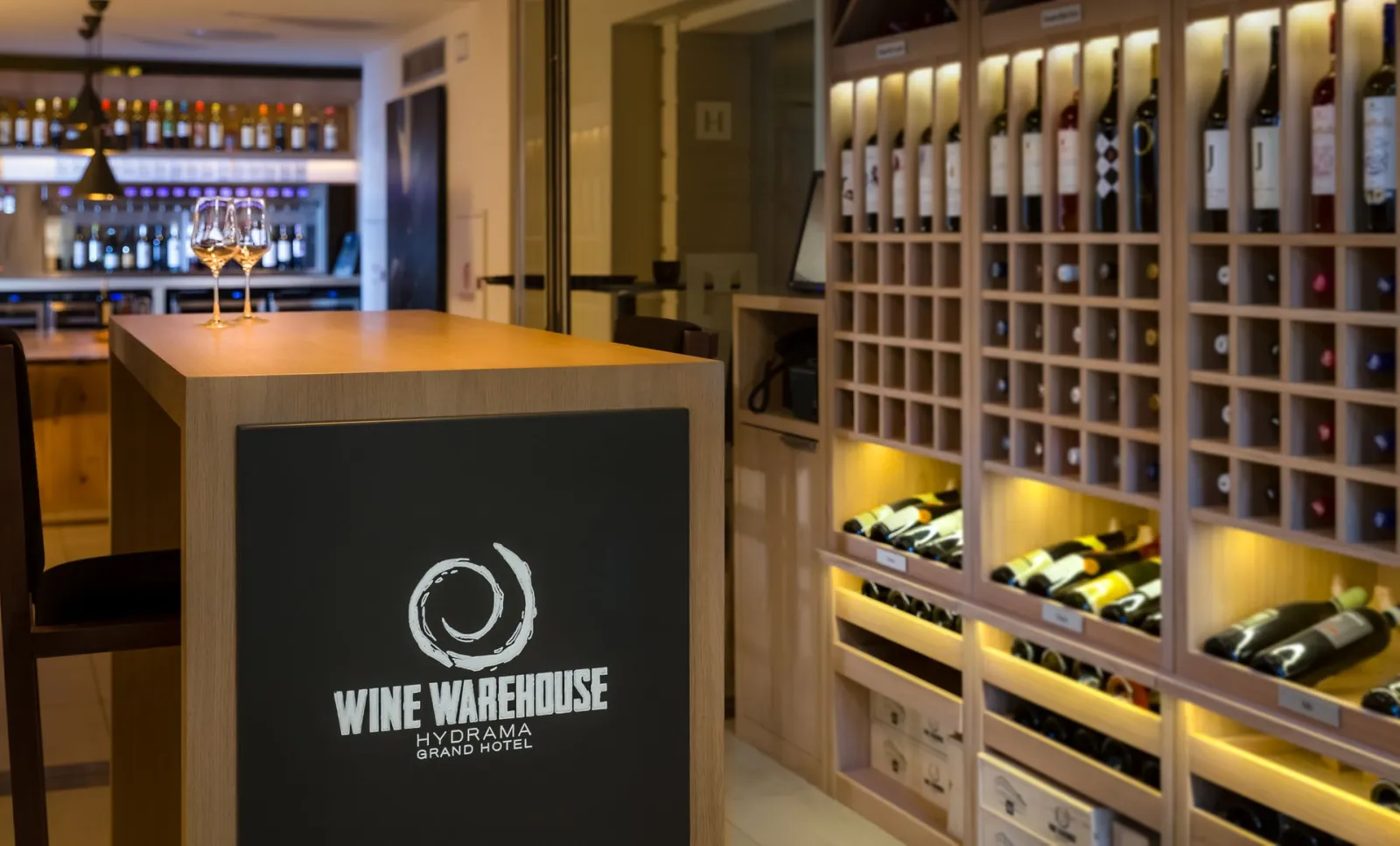 Hydrama Grand Hotel Winewarehouse - Drama