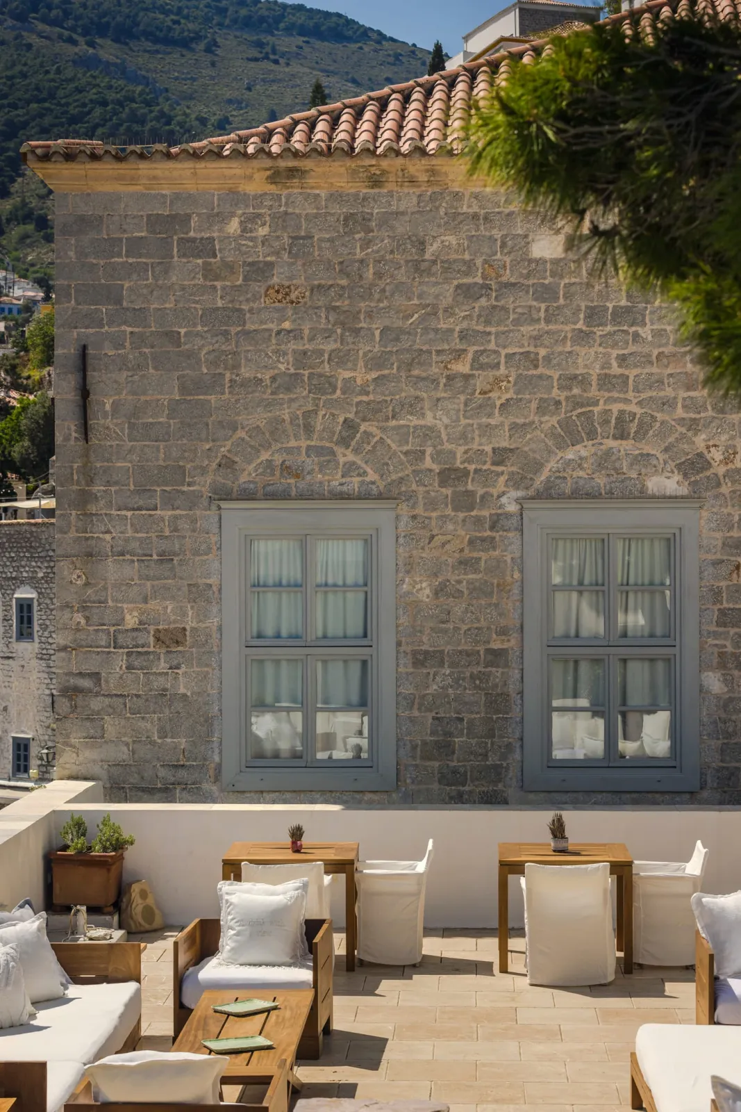 Hydrea Hotel