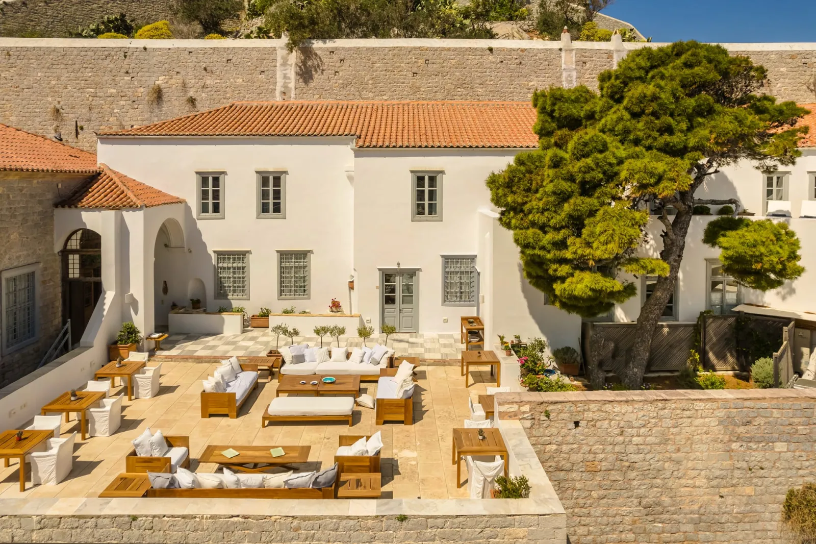 Hydrea Hotel