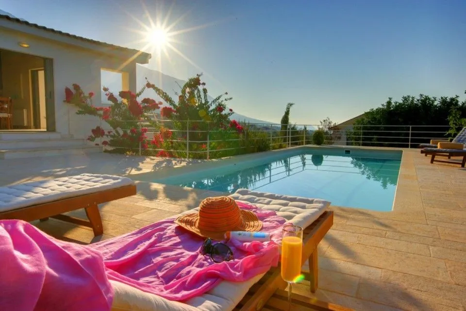 2 Bedroom Deluxe Villa - LITTORINA