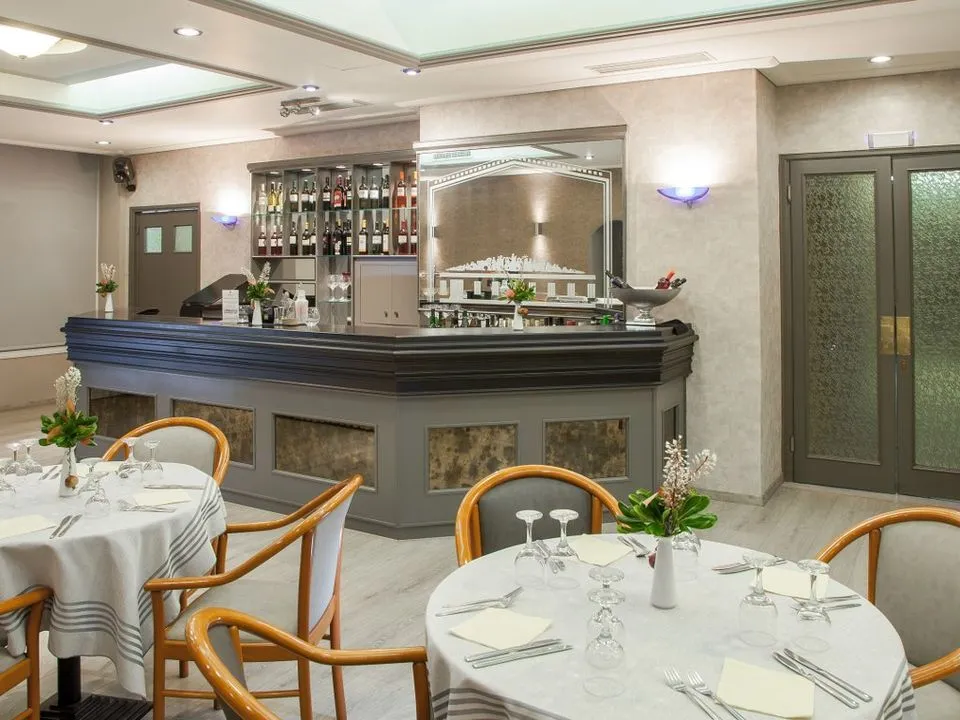 Ignatia Hotel***