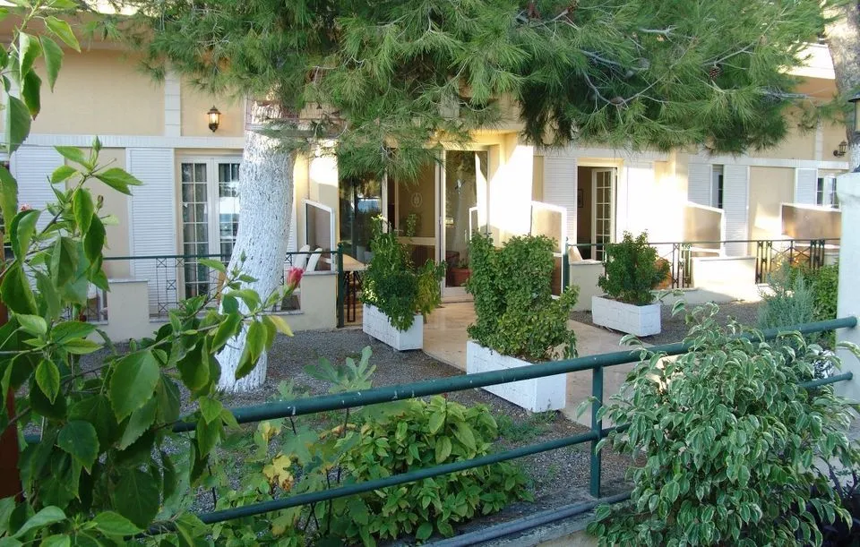 Ignatia Hotel***