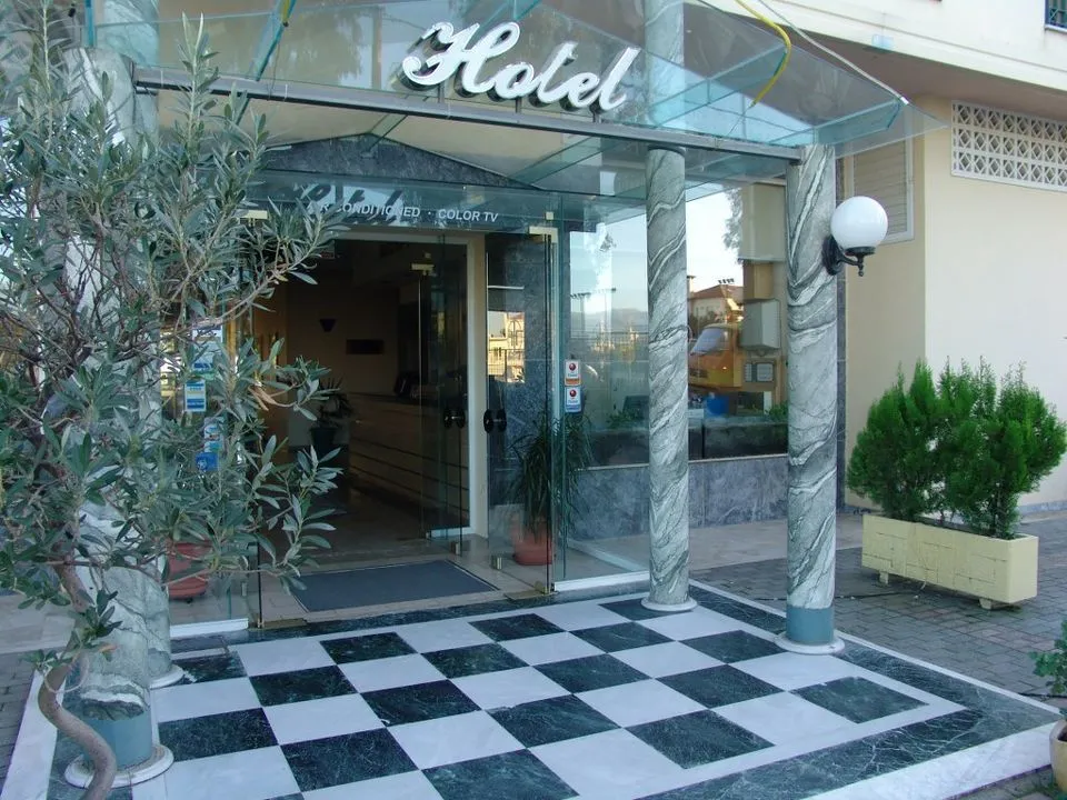 Ignatia Hotel***
