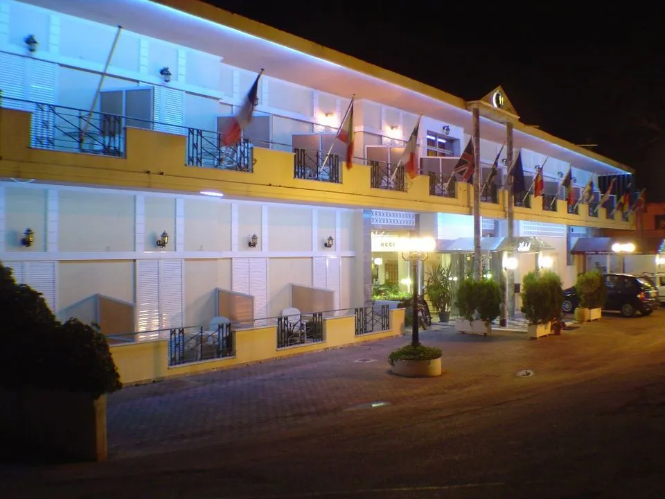 Ignatia Hotel***