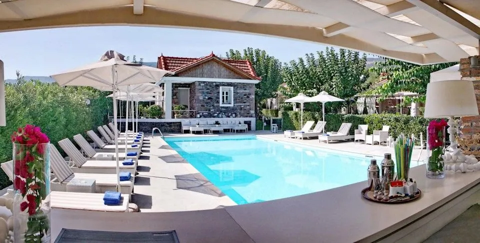 Ikies Lesvos