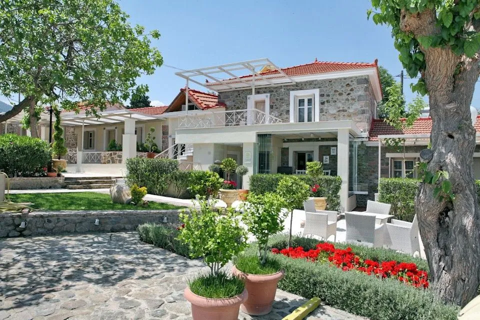 Ikies Lesvos