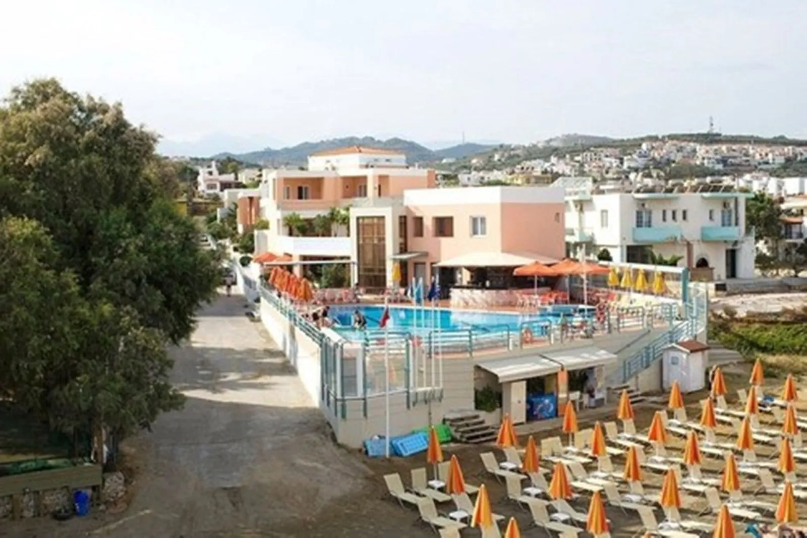 Ilianthos Village
