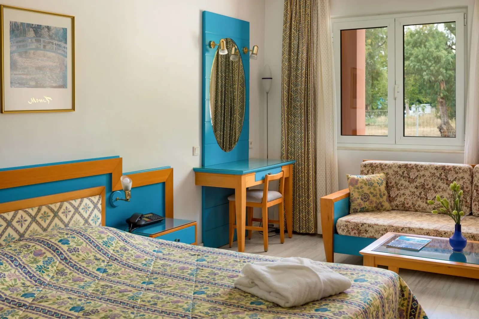 Ilianthos Village