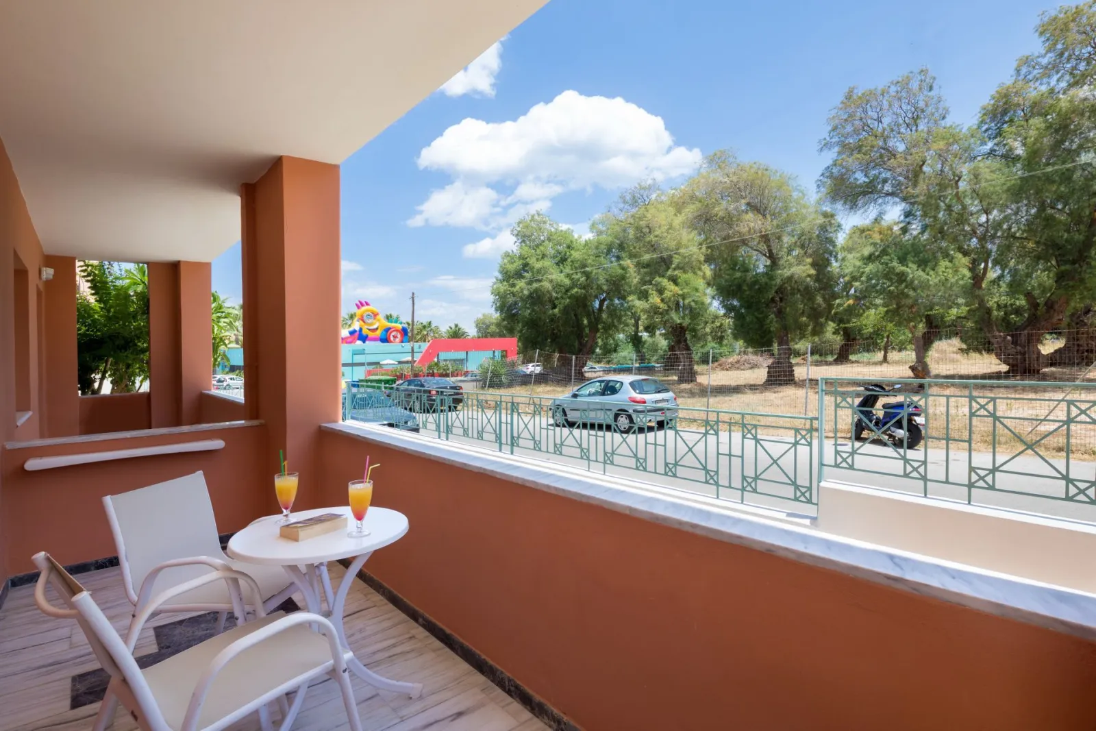 Ilianthos Village