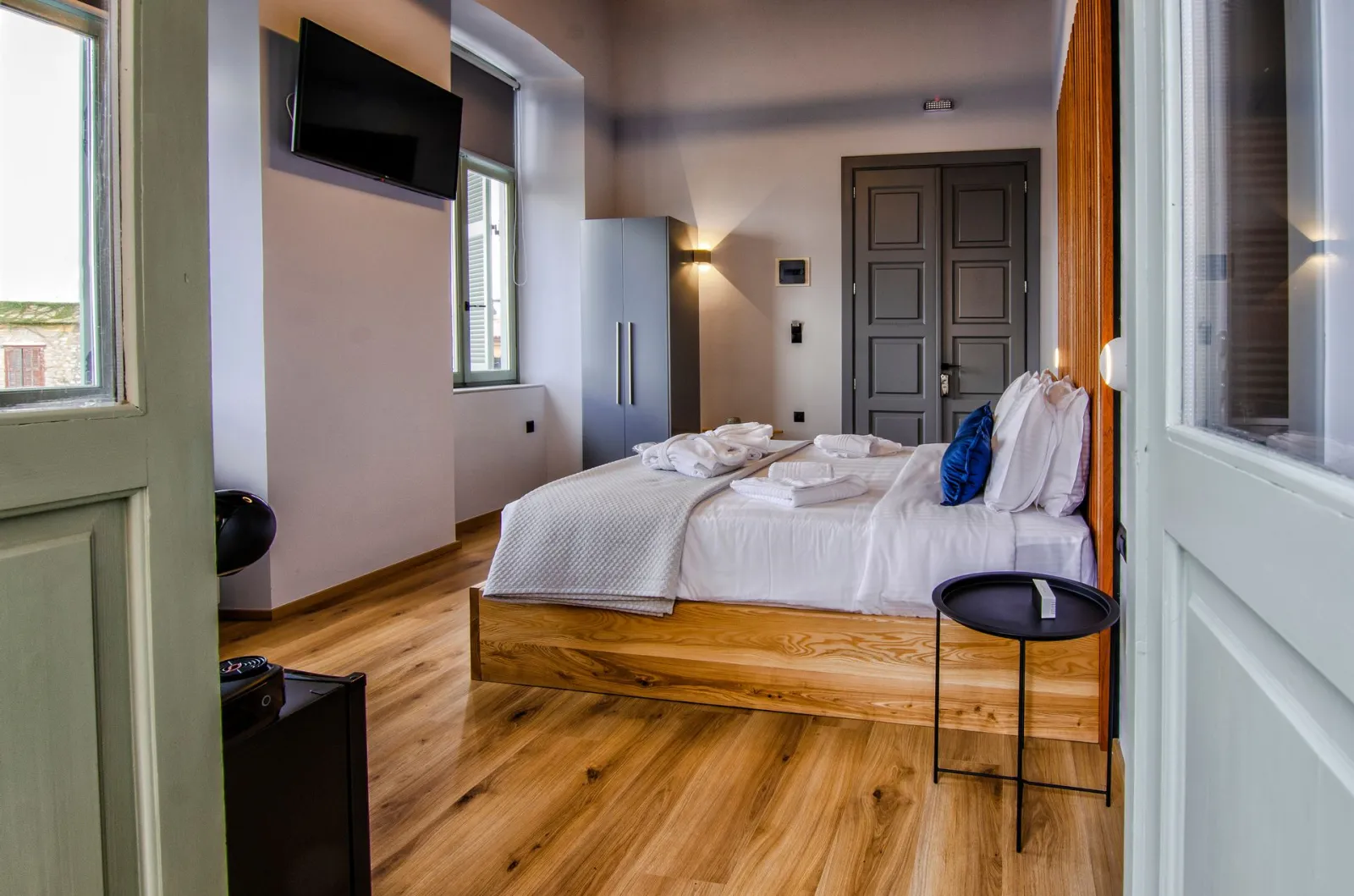 Deluxe Suite No5