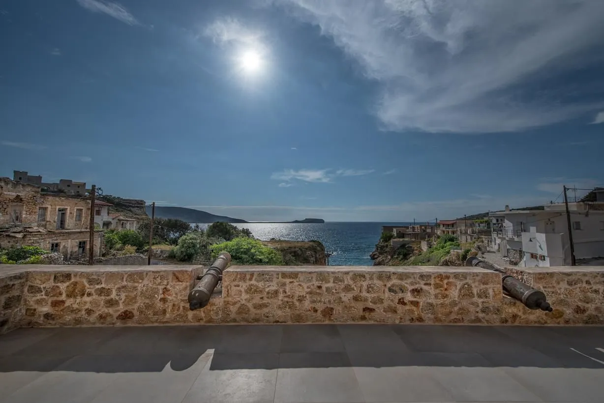 Ippola Boutique Hotel