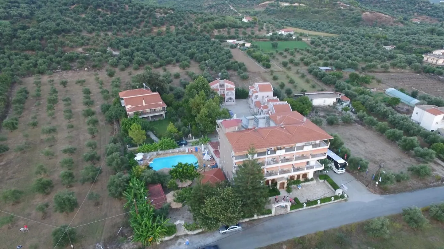 Kaiafas Lake Hotel