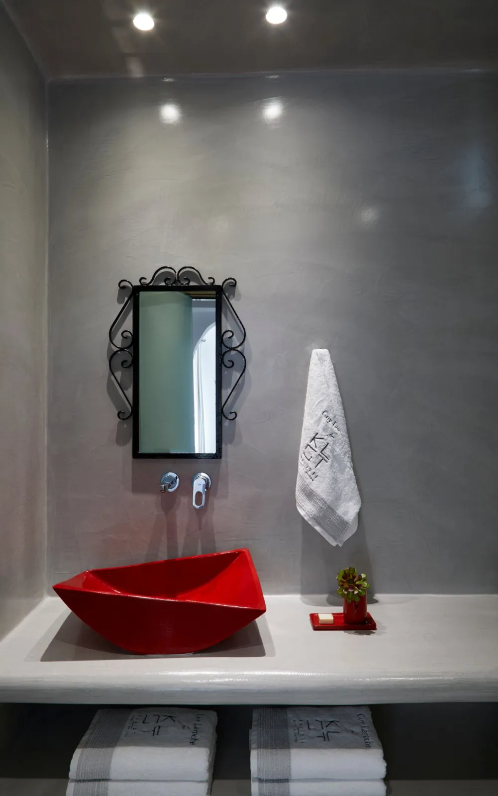 Kalisti Hotel & Suites