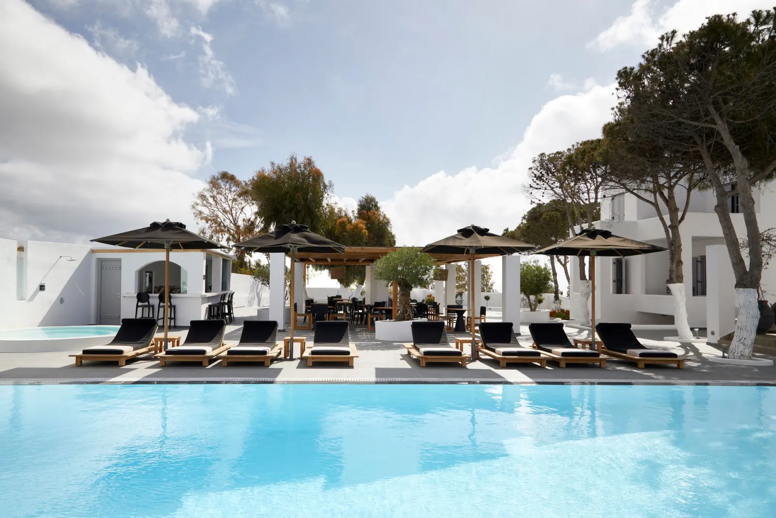 Kalisti Hotel & Suites