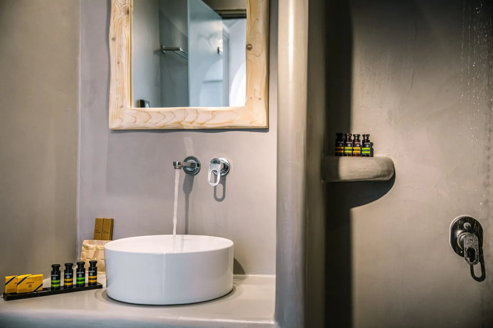Kalisti Hotel & Suites