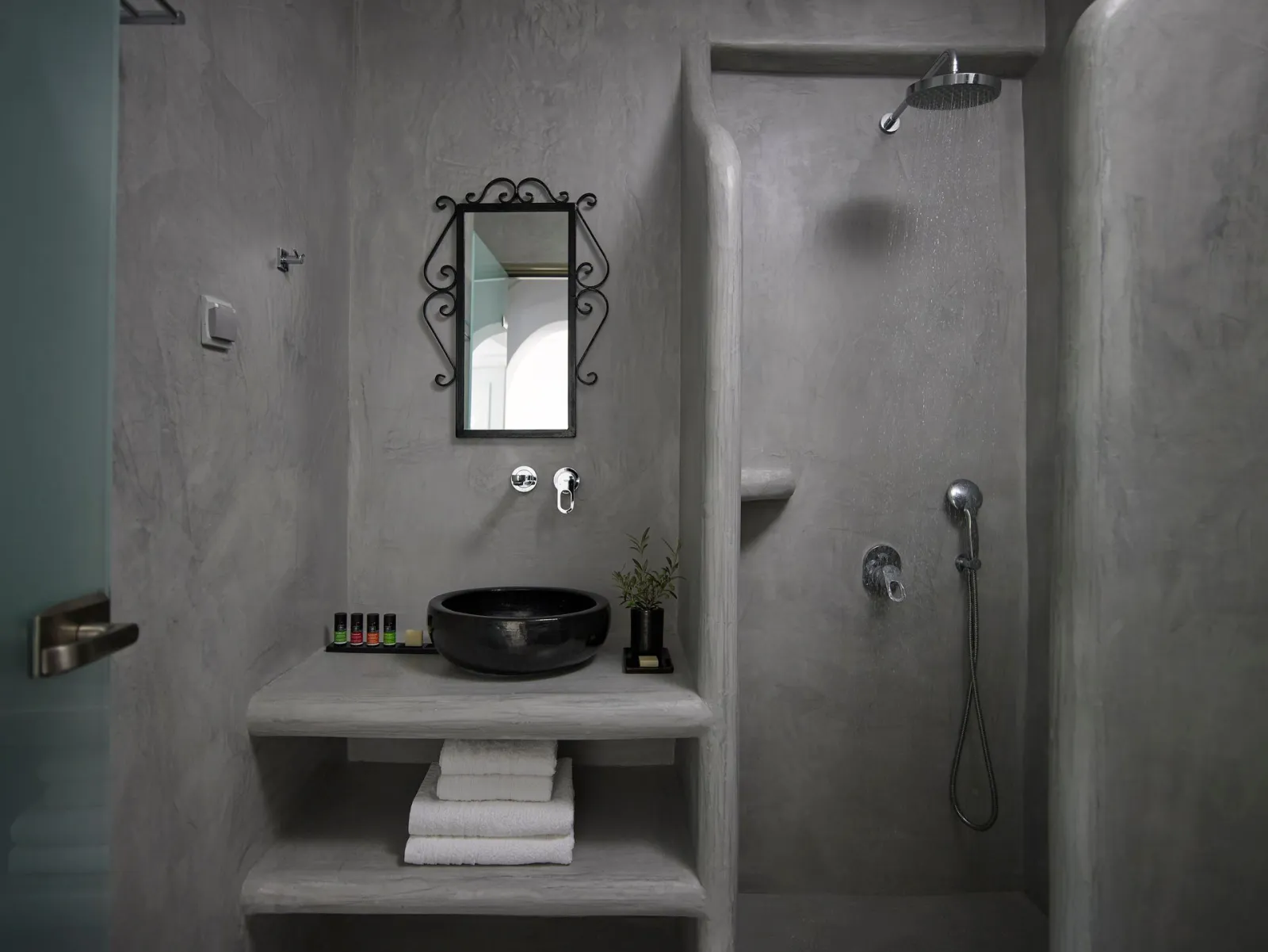 Kalisti Hotel & Suites