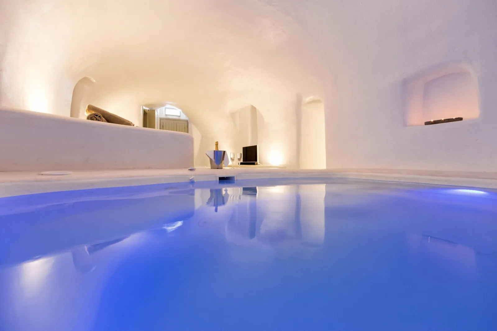 Kampanario Villa Santorini
