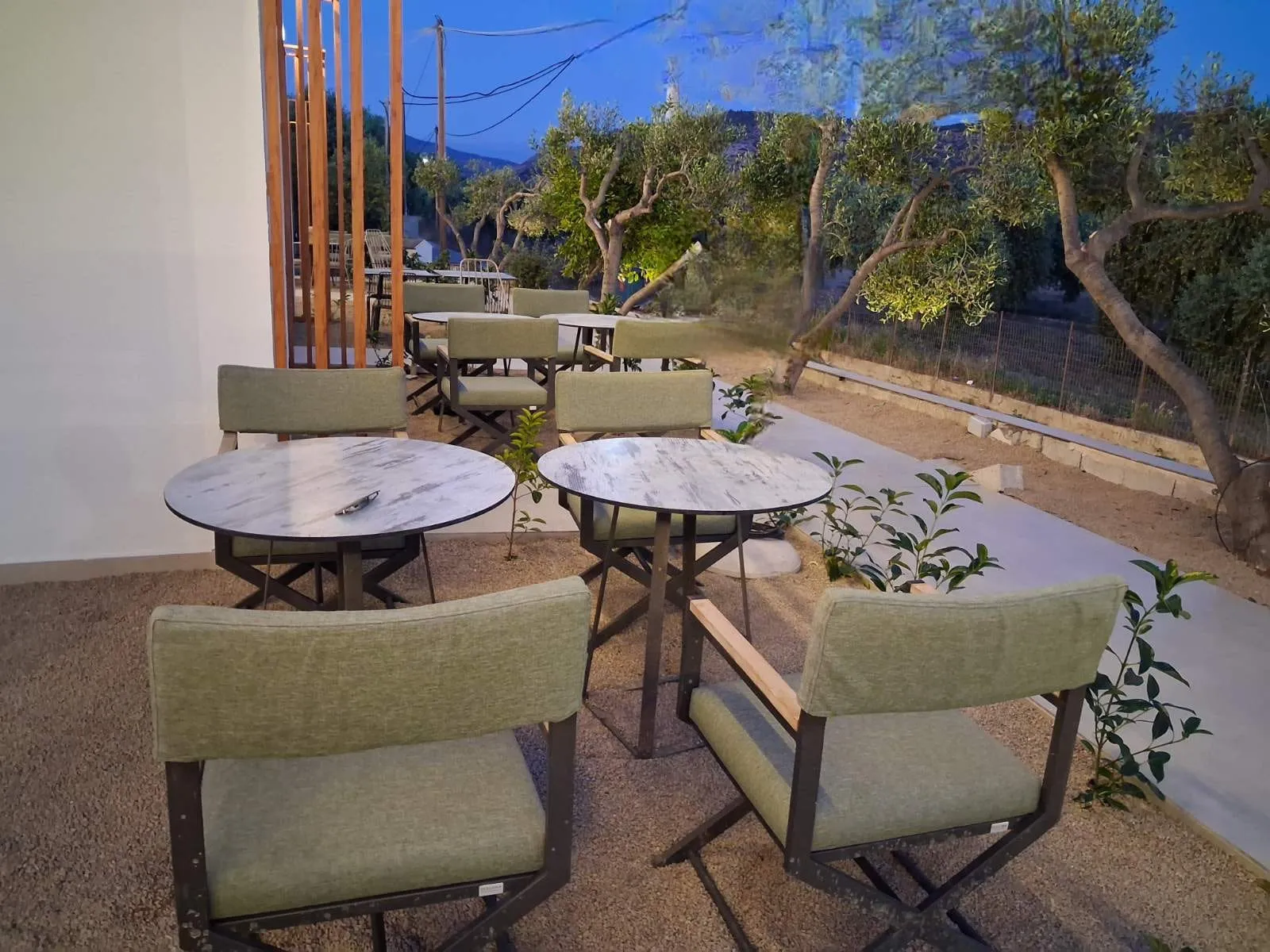 suite, version 1 , balcony