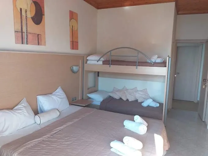FOURB. BUNK BED